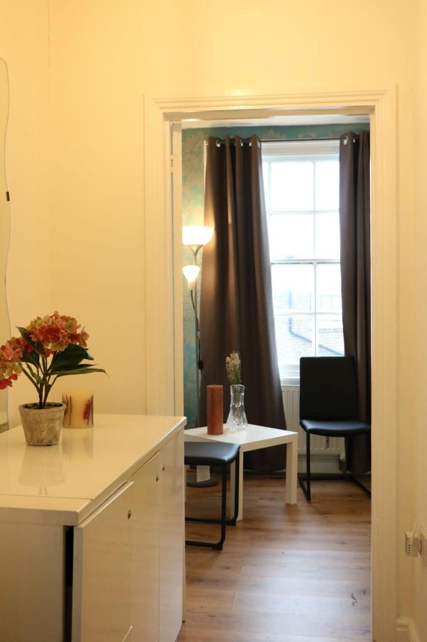 Victoria Style Flat Near Victoria Station Lägenhet London Exteriör bild